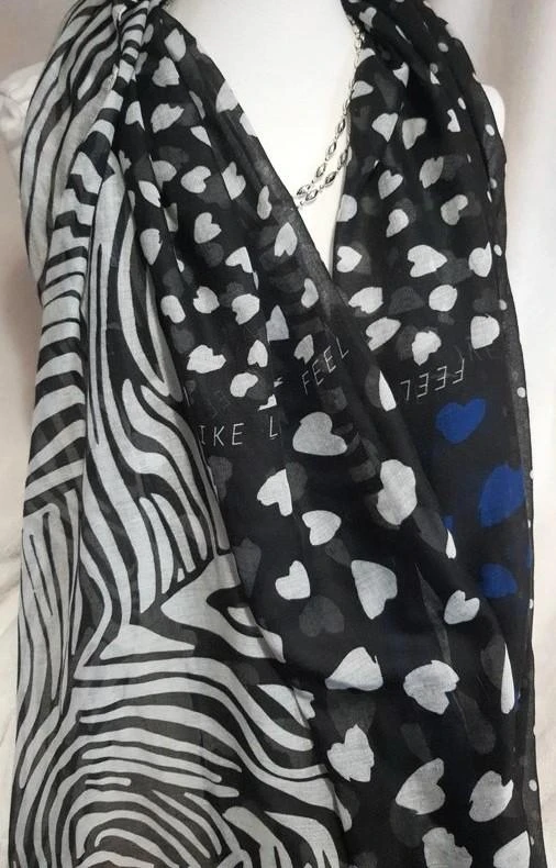 Foulard noir imprimé cœurs et pois – photo 3